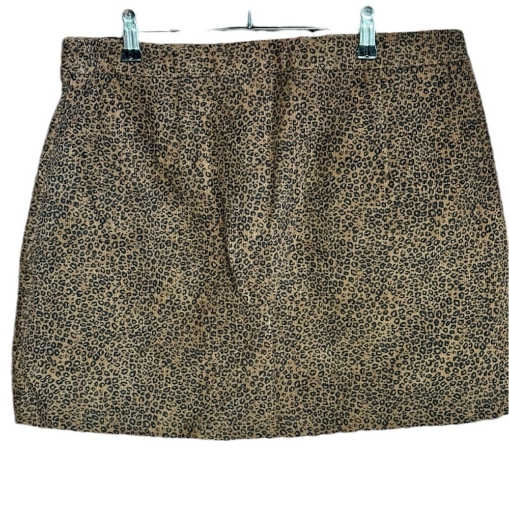 Amp Brown Leopard Print Corduroy
Mini Skirt XL Junior